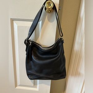Coach Vintage H2S 9188 adjustable shoulder bag.